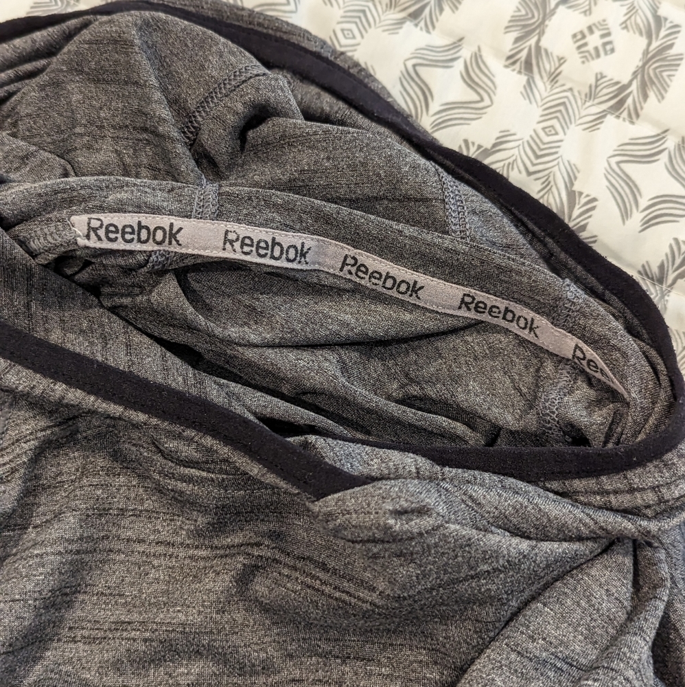 Reebok Long sleeved shirt